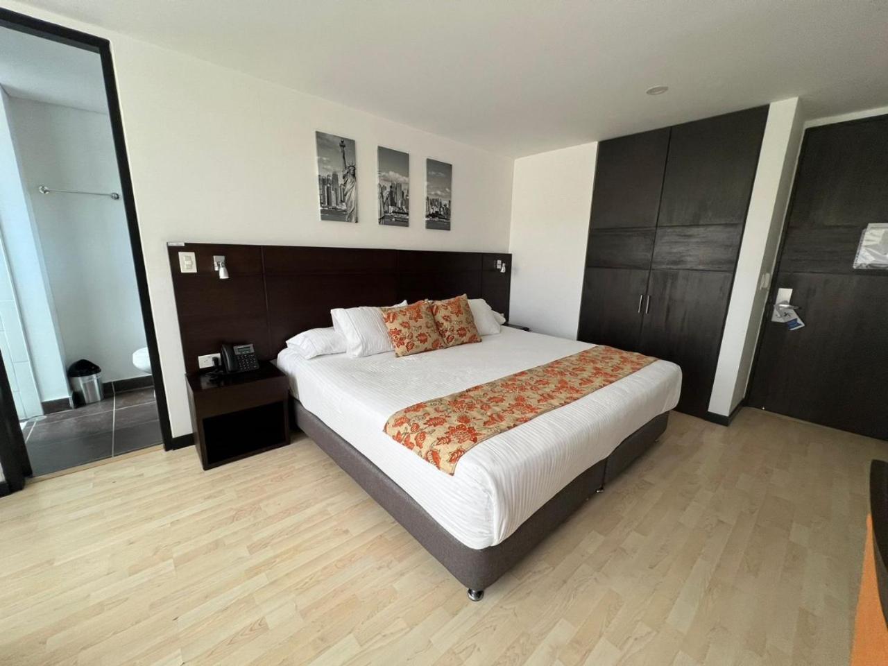 Hotel H53 Sogamoso Esterno foto