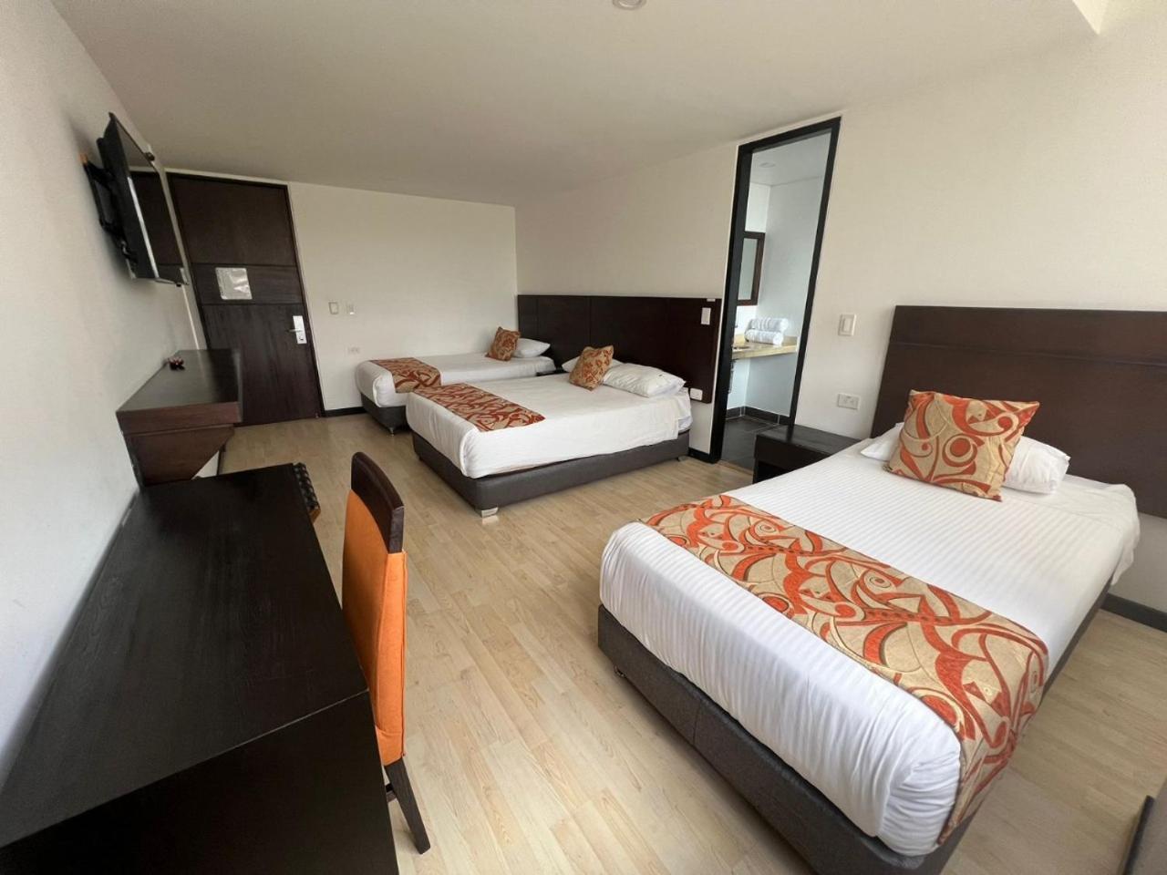Hotel H53 Sogamoso Esterno foto